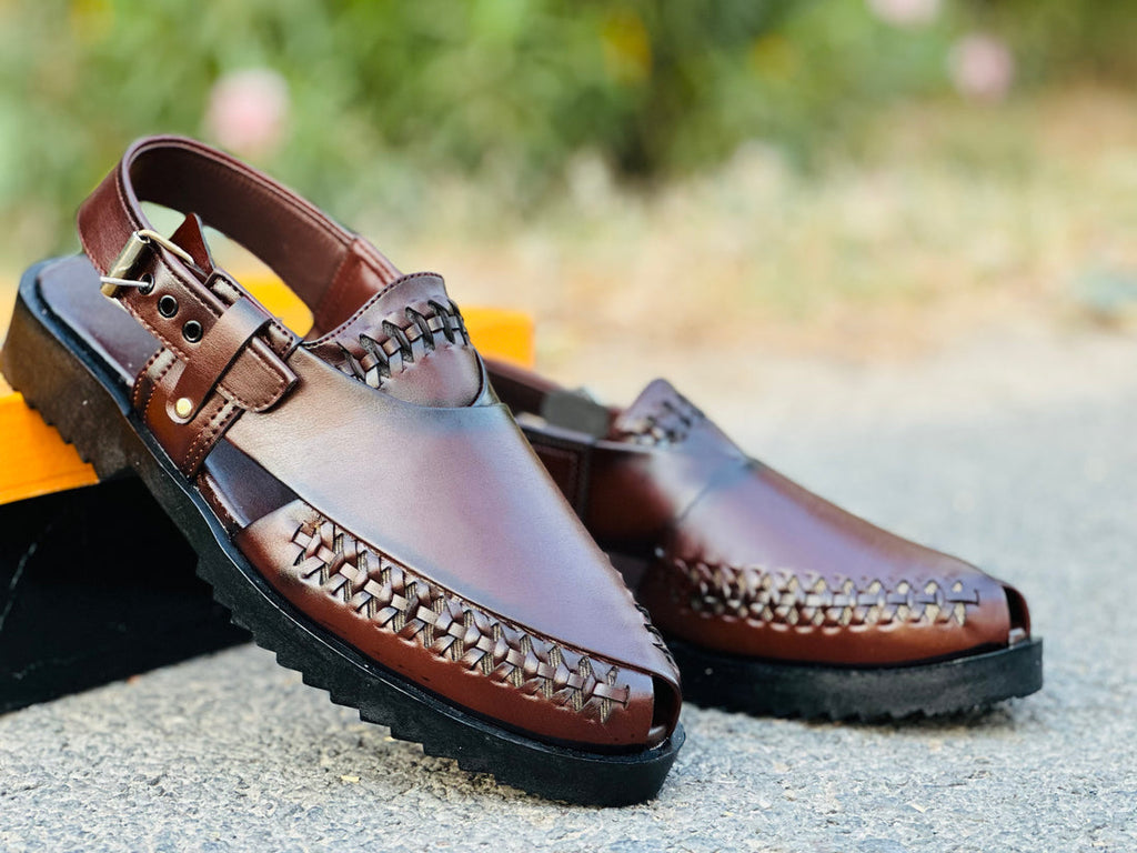 Classic Peshawari Chappal – Handcrafted Perfection with a Modern Touch